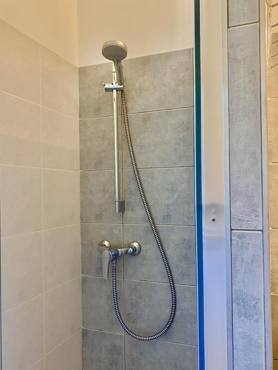 Neuf Et Au Calme Proche Avignon Appartement Althen-des-Paluds